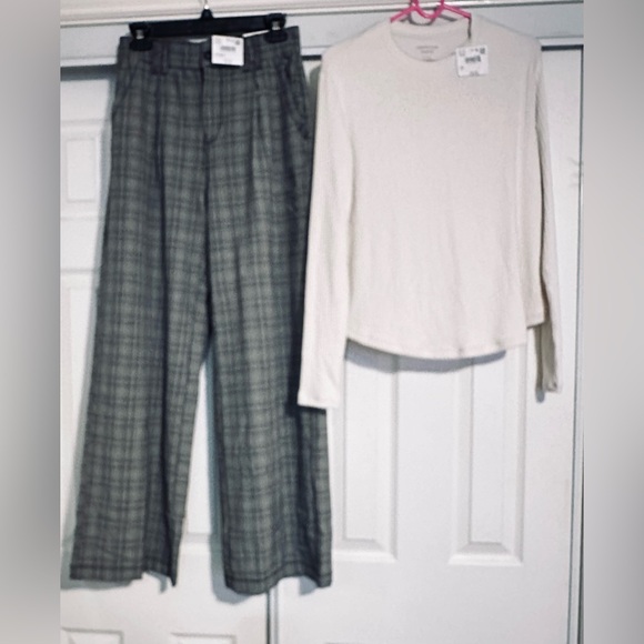 ON HOLD DO NOT BUY !! - Picture 1 of 9